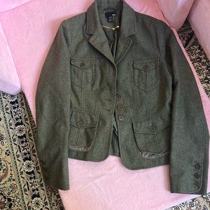 H&M army green blazer with pockets and 3 button closure